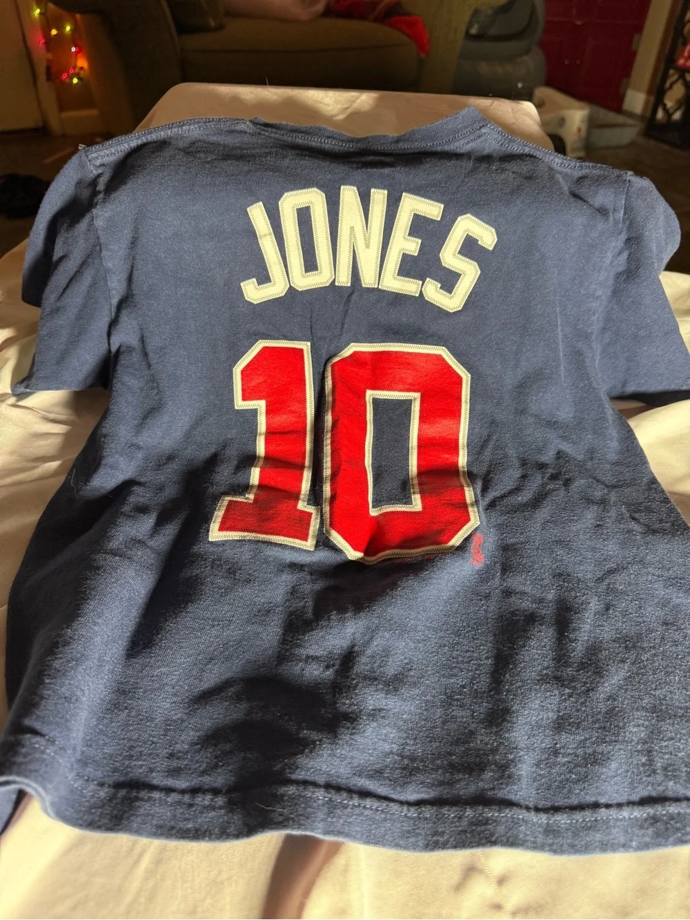 Atlanta Braves Kids Chipper Jones shirt with #10- youth small